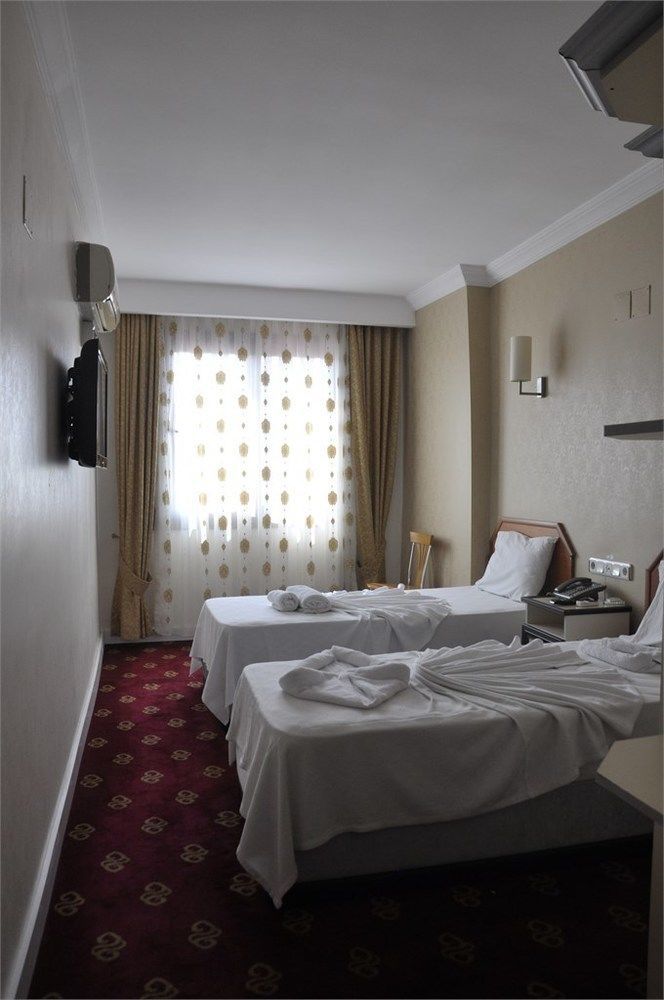 Ugur Otel Mersin  Exterior foto